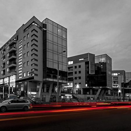 Macropolis Apartments Miskolc Buitenkant foto